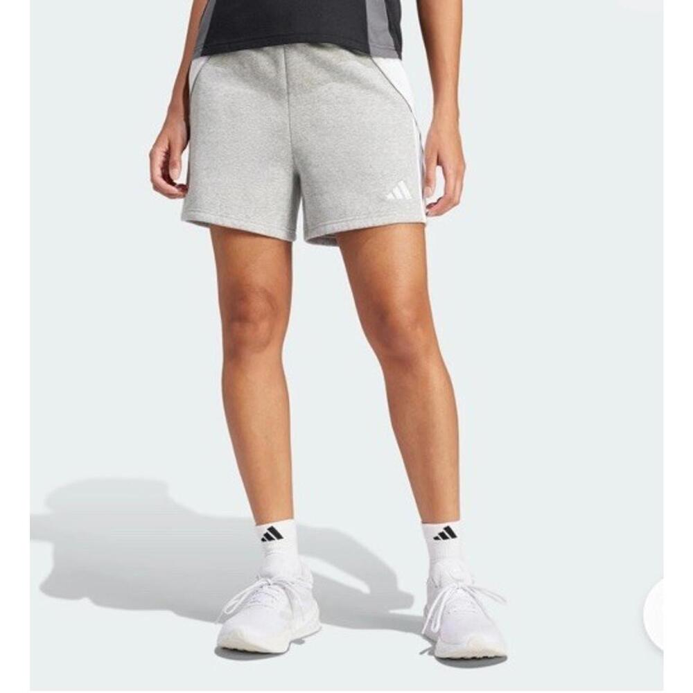 Nwt Adidas Tiro 24 Womens Shorts M Gray PocketsRelax Fit Fleece Sweat Shorts $45